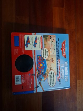ĹIBRO INFANTIL DE LA PELICULA AVIONES