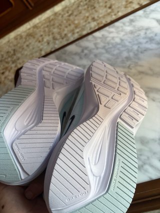 Zapatillas Nike Blancas y Verdes