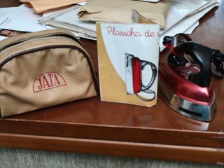 Plancha de viaje JATA vintage NUEVA SIN ESTRENAR