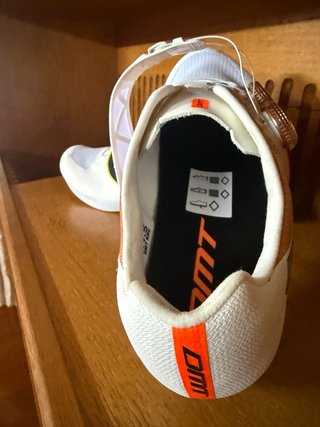 Zapatillas Ciclismo DMT BOA Blancas