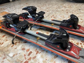Sci Dynastar Legend 8000 con pellicce di foca