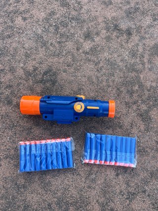 Pistola Nerf Azul y Naranja