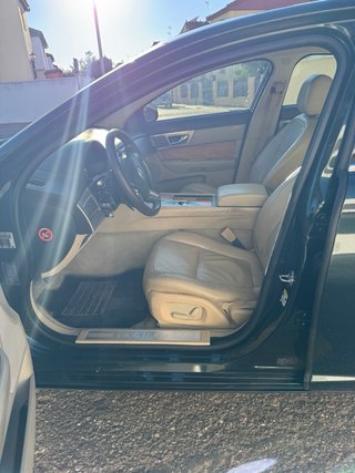 Jaguar XF 2009