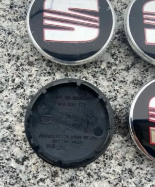 TAPABUJES CENTRO RUEDA LLANTA SEAT 56MM 5F0601171