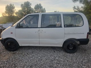 Nissan Vanette 1999