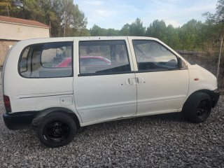 Nissan Vanette 1999