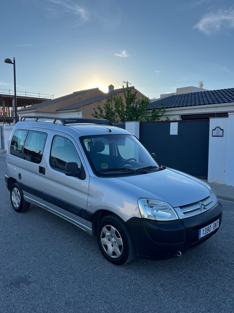 Citroën Berlingo 2010, foto 2