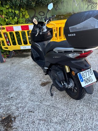 Motor Hispania 125 VRS Scooter Negra