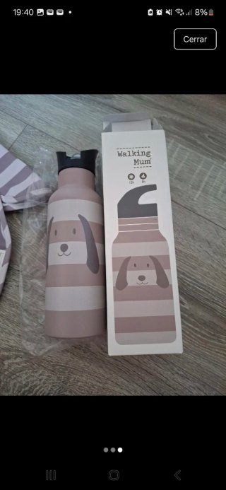 Botella y babero Walking Mum