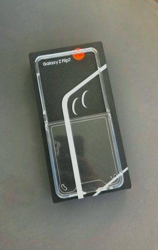 Samsung Galaxy Z Flip 7