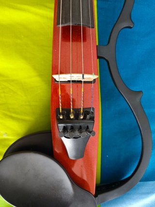 Violín Eléctrico Yamaha Silent SV100