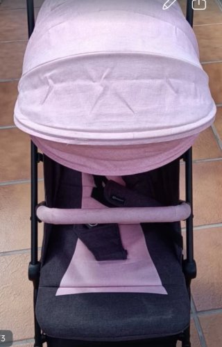 Carrito de paseo rosa y gris