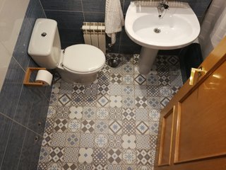Carpintero: Tarimas, Puertas y Armarios