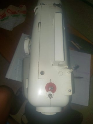 Máquina de coser Victoria