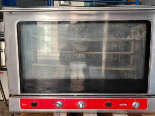 Horno con vapor grande