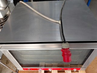 Horno con vapor grande