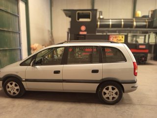 Opel Zafira A 2021