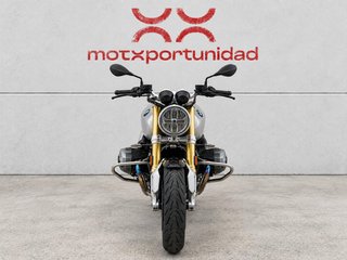 BMW R nineT