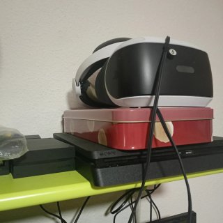 Pacchetto PS4 e VR in vendita