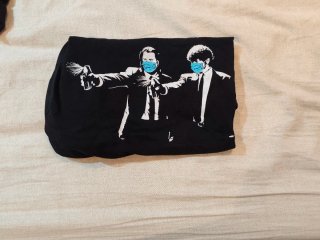 Camiseta con estampado Pulp Fiction