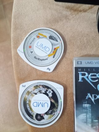Consola PSP + 6 Juegos. Modelo 1004