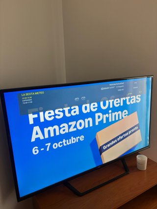 CHiQ TV 42 Pulgadas FHD Smart Android TV (105 cm)