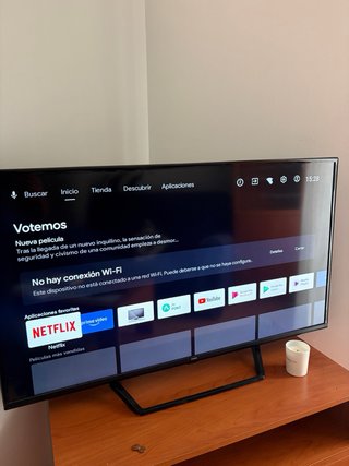 CHiQ TV 42 Pulgadas FHD Smart Android TV (105 cm)