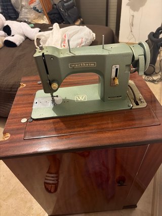 Máquina de coser Wertheim