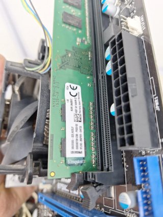 Placa Base MSI B75MA-E33