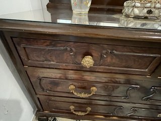 Conjunto Tocador, Cómoda y Mesita