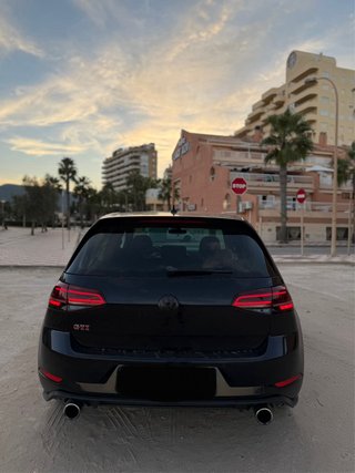 Volkswagen Golf GTI PERFORMANCE