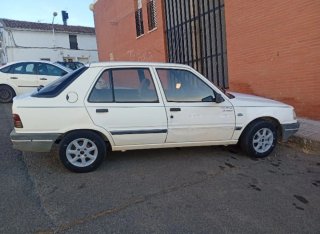 Peugeot 309 1992