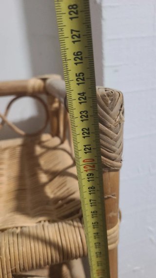 Estantería de mimbre vintage