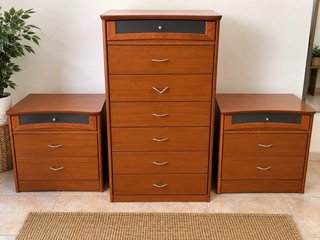 Conjunto Cómoda y 2 Mesitas Madera