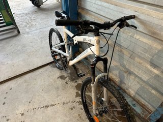 Bicicleta ROCKRIDER 6.4