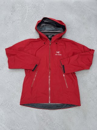 Arc'teryx Beta LT Chaqueta Roja Talla M