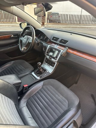 Volkswagen Passat 2011