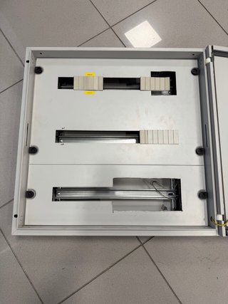 Armario cuadro eléctrico Siemens vacío 70x70