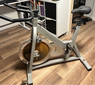 Bicicleta Spinning DKN