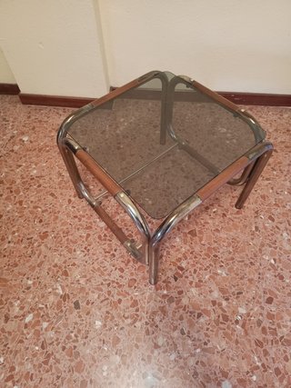 Mesita de centro cristal y metal