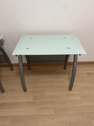 Mesa escritorio cristal y metal
