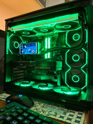 PC GAMING RYZEN 7 7800X3D, 32GB DDR5,1TB, RTX 5070