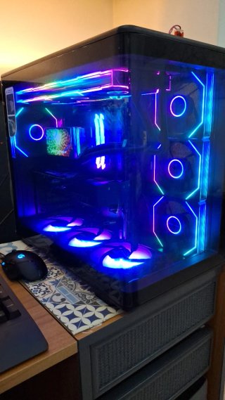 PC GAMING RYZEN 7 7800X3D, 32GB DDR5,1TB, RTX 5070