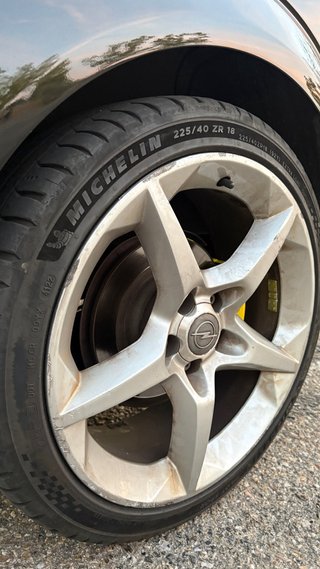 Llantas Opel 18 con neumáticos