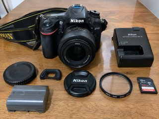 Nikon D7100 + Objetivo 35mm DX