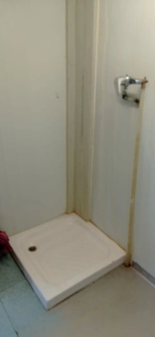 Caseta prefabricada con baño