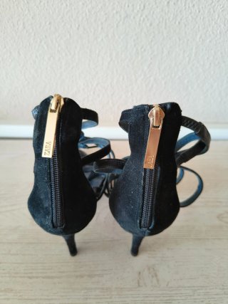 Sandalias de tacón Zara