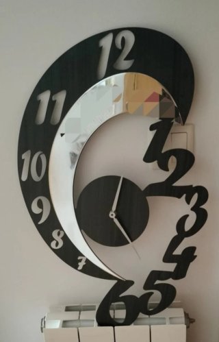 Reloj de pared moderno