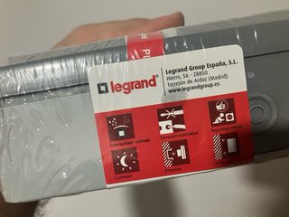 Enchufe exterior Legrand Plexo