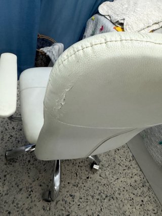 Silla de escritorio blanca